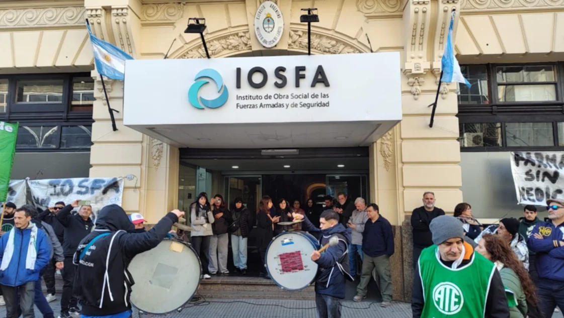 Movilización de la ATE en el IOSFA Central Movilización de la ATE en el IOSFA Central