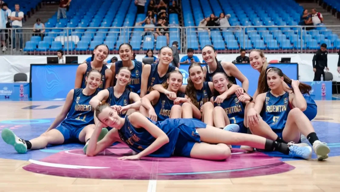 Isabella Roldán hizo valer sus centímetros con Argentina en la AmeriCup U16
