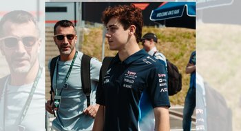 En la previa del GP de Austria, Colapinto llegó al circuito acompañado de un bahiense