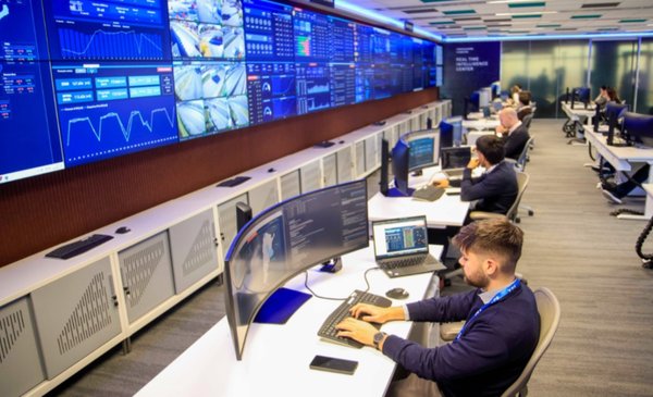 ¡YPF Lidera la Transformación Energética en Argentina con su Centro de Inteligencia en Tiempo Real!