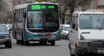 Seis líneas de colectivos modificarán sus recorridos este lunes por un corte en el macrocentro