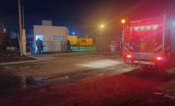 Patagones: una persona fue hospitalizada por el incendio en una casa