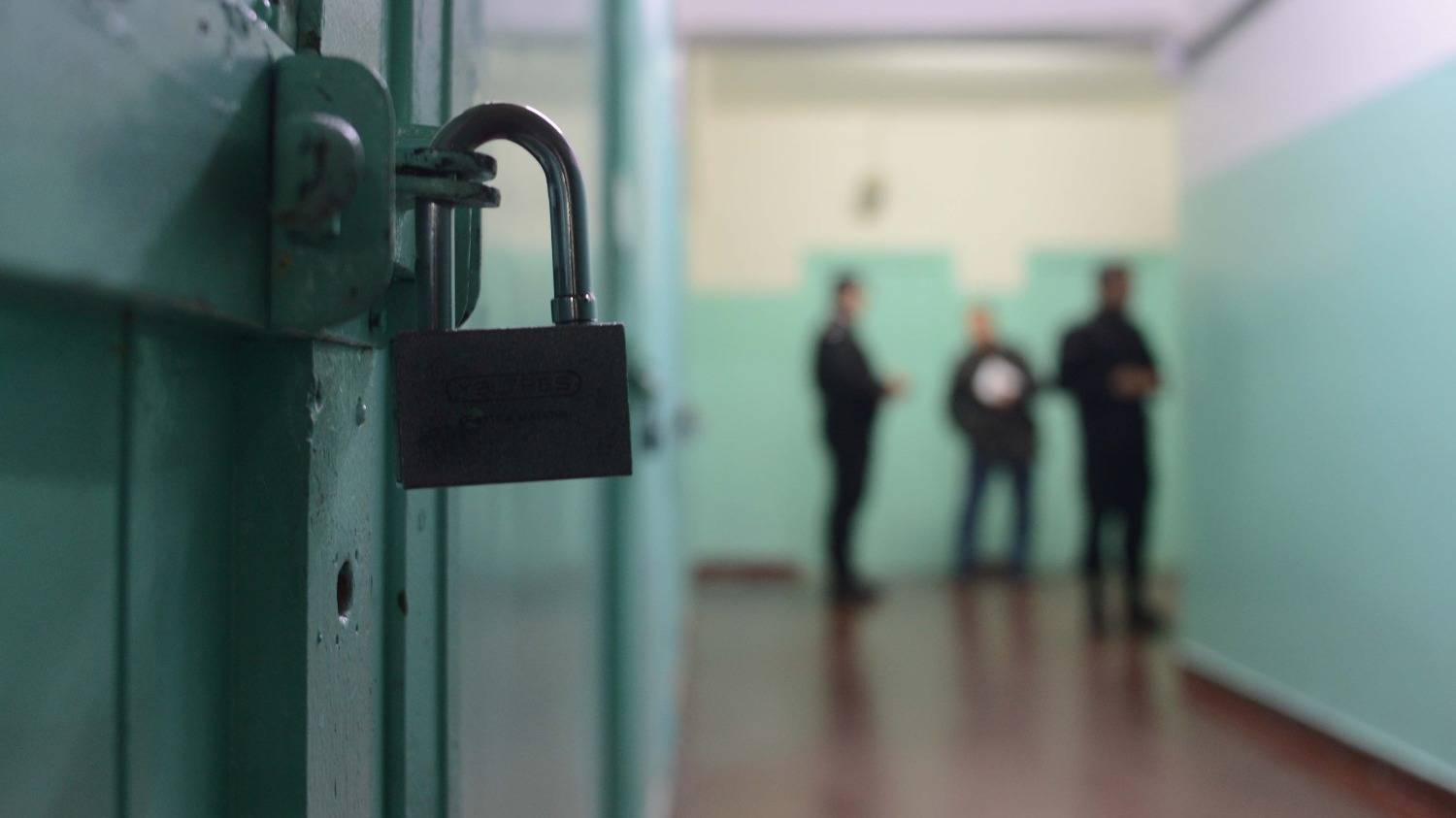 Buscan a un preso que tenía salidas laborales y no regresó a la cárcel