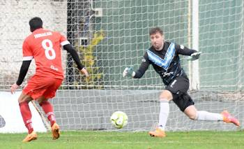Apertura liguista: los de White siguen firmes en la cima