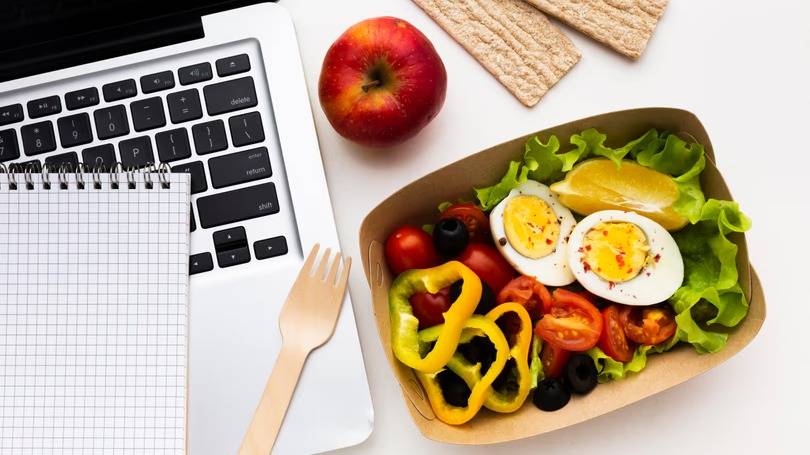 El rol de la alimentación en la productividad: ¿qué comen los argentinos en el trabajo?
