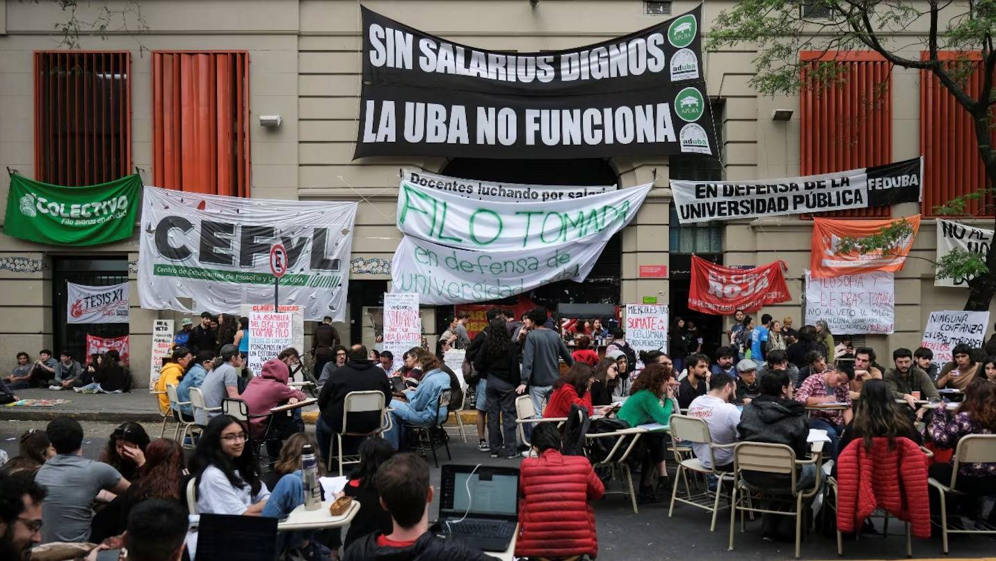 El Gobierno está cerca de llegar a un acuerdo con las universidades, pero seguirá la batalla judicial