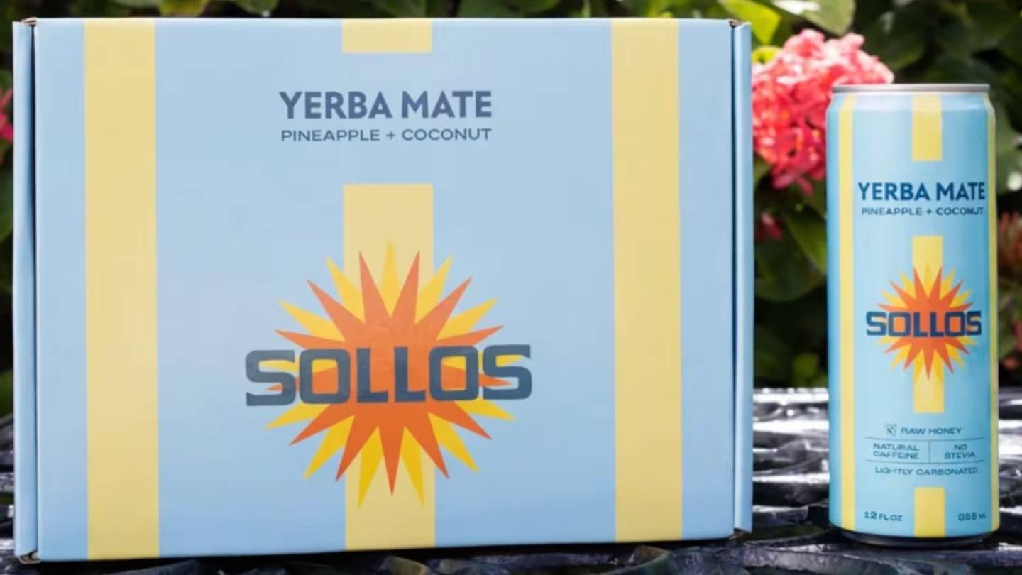 El hijo menor de Donald Trump lanzó una bebida energizante a base de yerba: cuánto cuesta una lata
