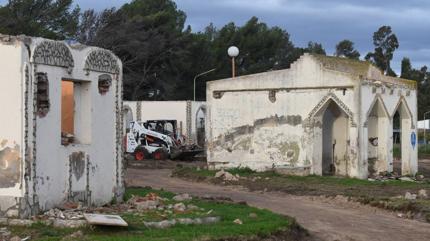 Arrancó la obra para transformar al ex zoológico de la ciudad