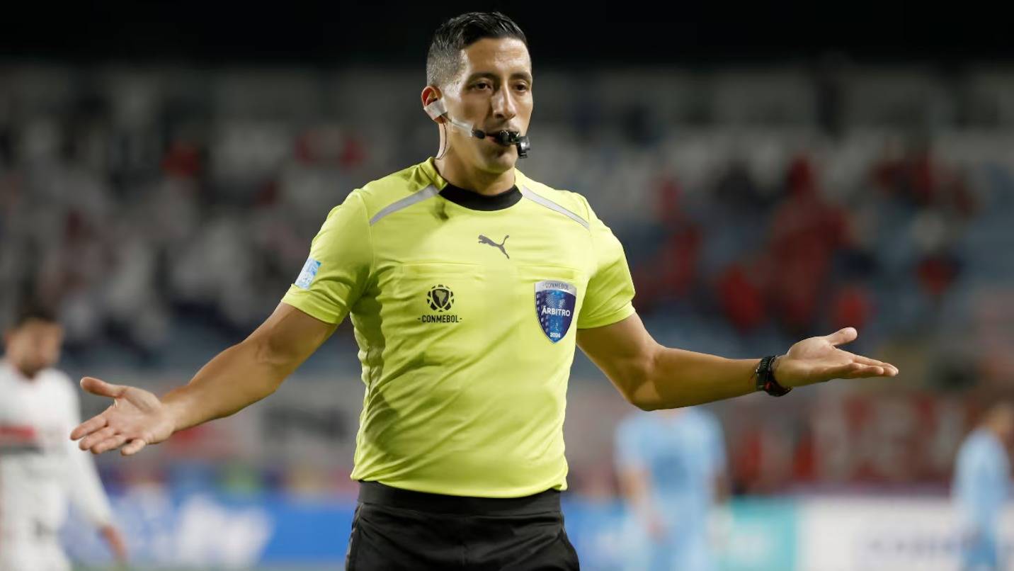 Se conoció cuál será el partido que marcará el debut mundialista del árbitro argentino Yael Falcón Pérez