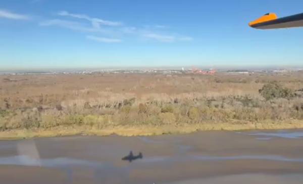 Buscan a cinco pescadores que desaparecieron en el Río de la Plata