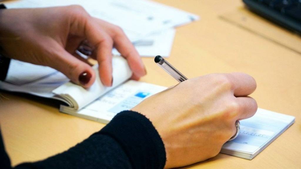 El Gobierno dispuso nuevas exenciones al Impuesto al Cheque: cuáles son los sectores beneficiados