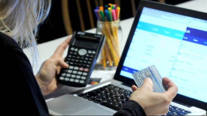 Los deudas de las familias siguen en alza y alcanzaron un récord de 22 años