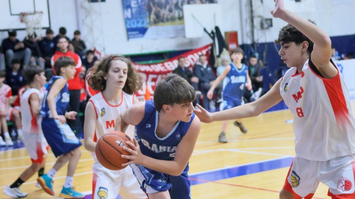 Bahía volvió a festejar en el Provincial U13 y cruzará en semifinales con Junín