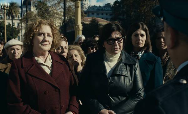 La nueva película que pone a Verónica Llinás como Azucena Villaflor y a Peter Lanzani como Alfredo Astiz
