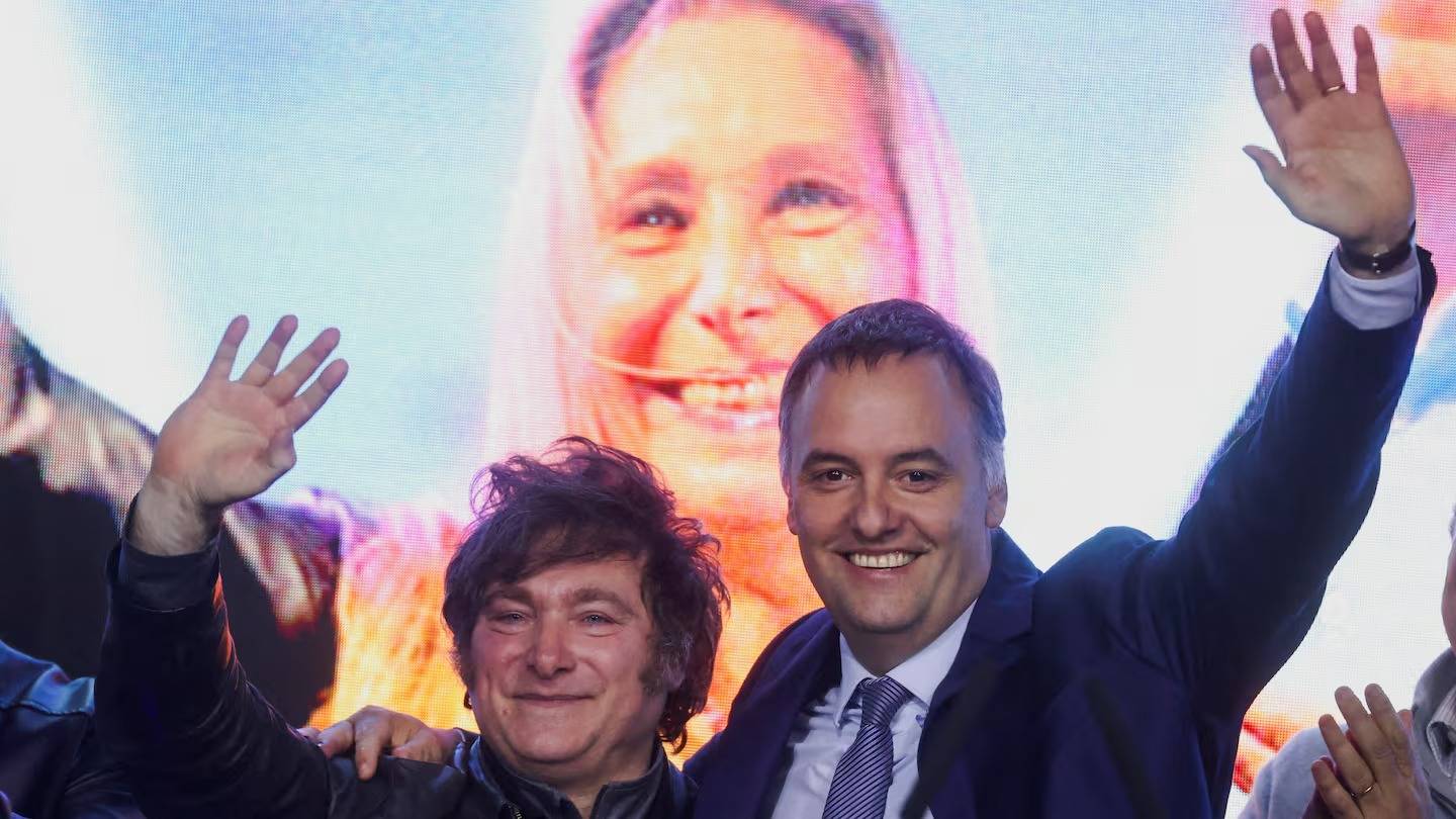 Tras las declaraciones de Milei en España, crecen las versiones sobre la salida de Adorni