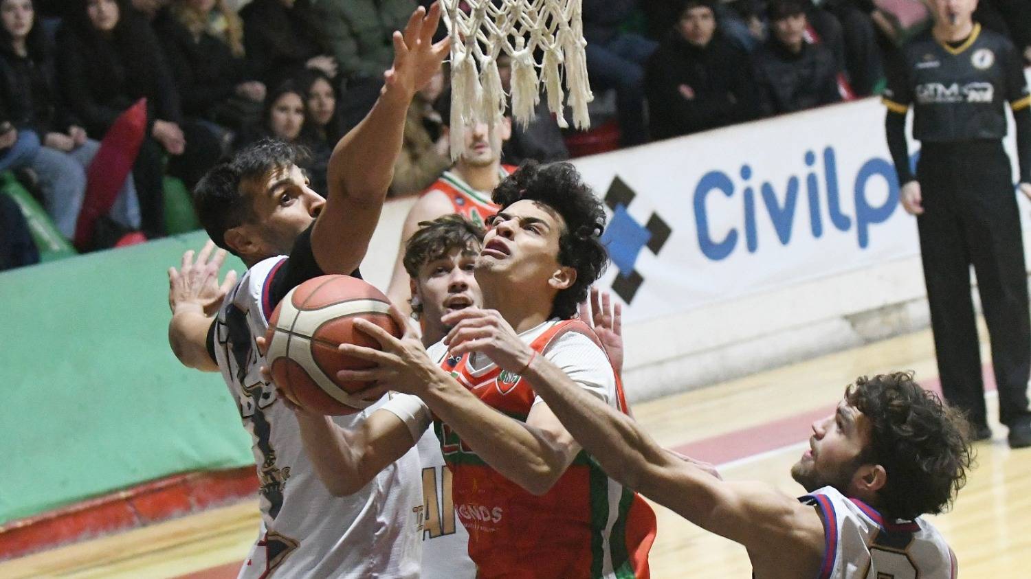 Bahiense ya es finalista y L.N. Alem le cortó el invicto que tenía de visita Napostá, por lo que habrá tercero