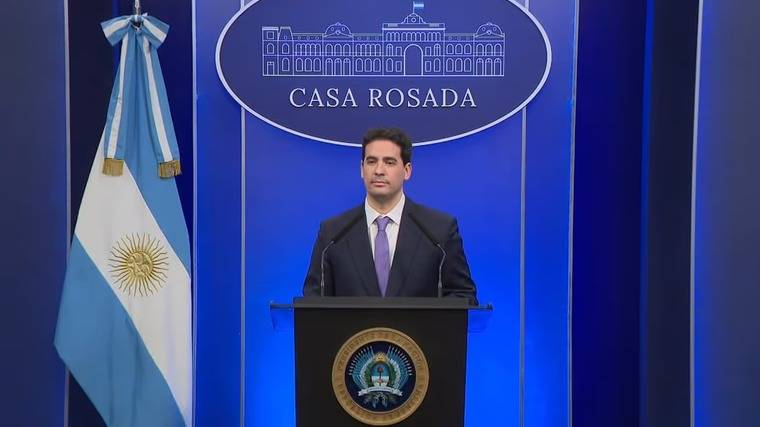 El nuevo vocero del Presidente buscó reafirmar el rumbo económico y destacó la alianza con el PRO