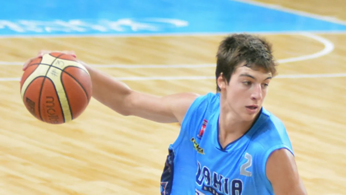 Dos jugadores de Bahía Basket disputarán el Mundial Sub 17 de básquetbol Dos jugadores de Bahía Basket disputarán el Mundial Sub 17 de básquetbol