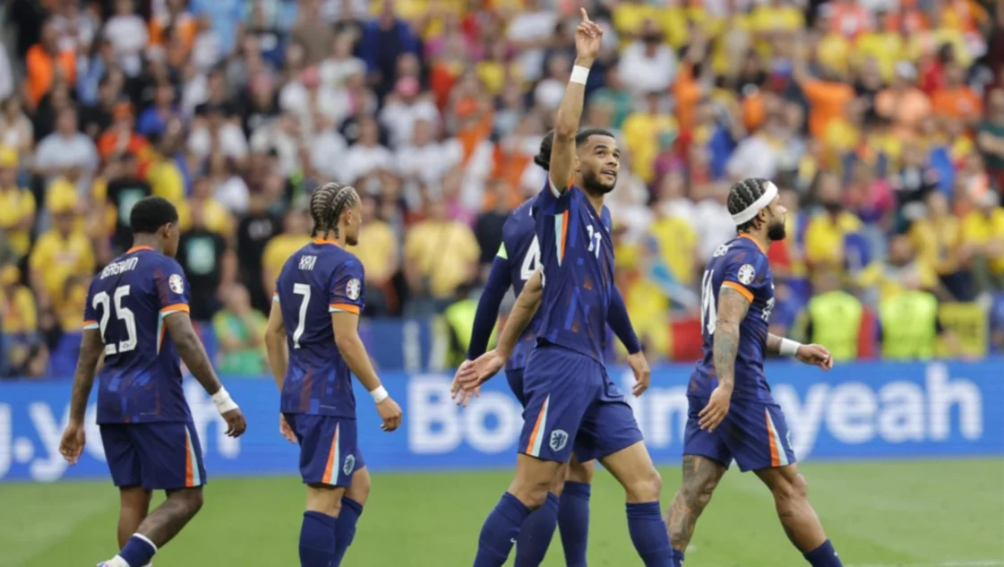 Eurocopa: de la mano de Gakpo, Países Bajos avanzó a los cuartos de final