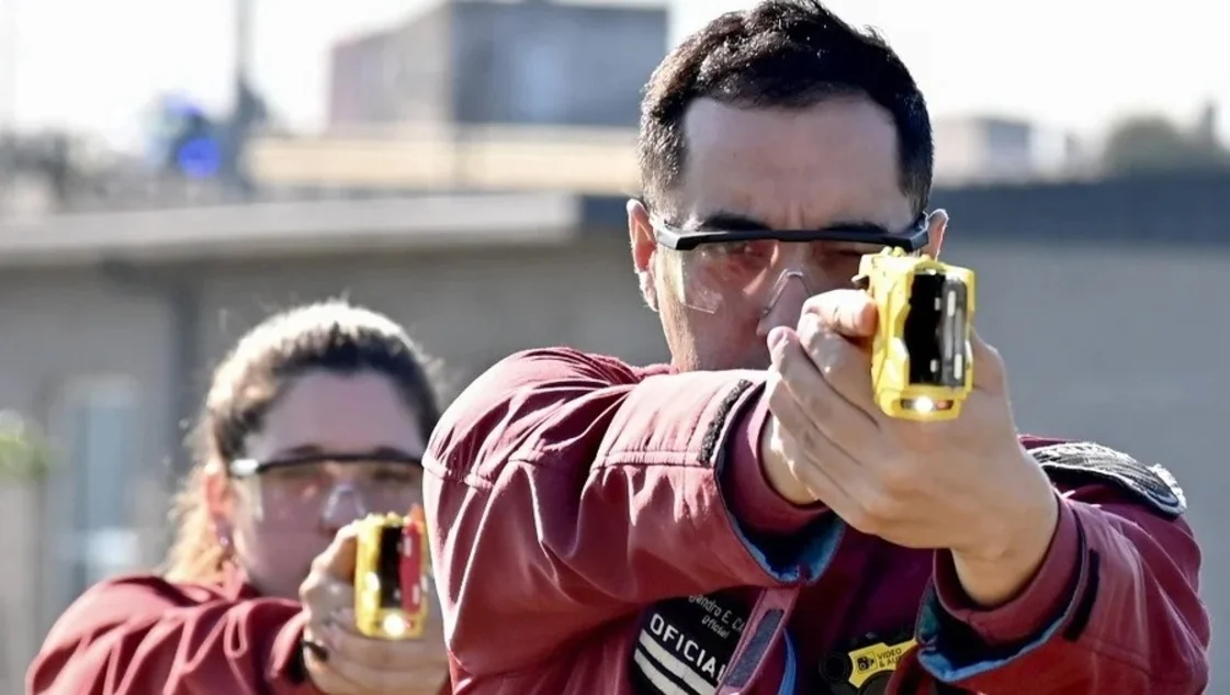 Seguridad dispuso del uso de armas no letales para detener a los agresores