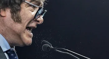 La embestida judicial de Milei contra periodistas: luego de Mengolini, ahora denunció a Rial y Doman