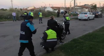 Atacaron a un inspector de Tránsito como venganza por el secuestro de una moto