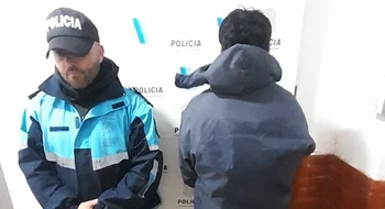 Municiones, arma y un detenido tras un allanamiento en General Arias