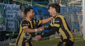 Olimpo le ganó 1 a 0 a Germinal en Rawson y se clasificó