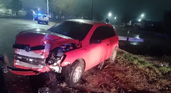 Un conductor borracho se llevó puesto un poste de luz en la ruta 3, a la altura de Saladero