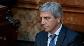Caputo amenazó a los bancos: "Si insisten con no acatar las normas, habrá que tomar medidas"