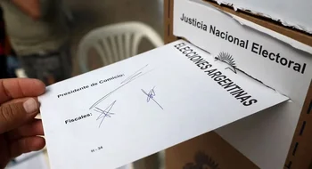 Freno de mano en el cierre de listas bonaerense: internas, tensiones y definiciones de última hora