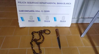 Amenazó de muerte a otro hombre con un cuchillo y una cadena: fue capturado