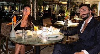 Cinthia Fernández y Roberto Castillo se comprometieron en Brasil
