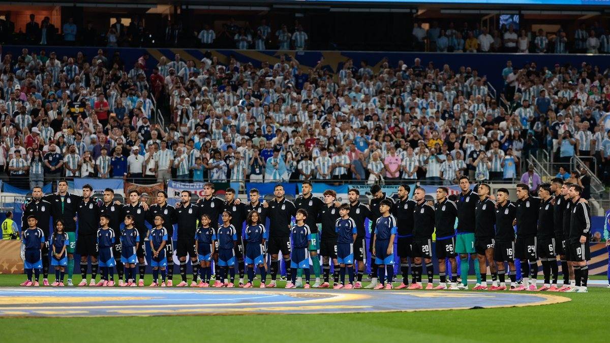 Hora, TV, formaciones y datos: Argentina se mide ante Cabo Verde, la gran sorpresa del Mundial