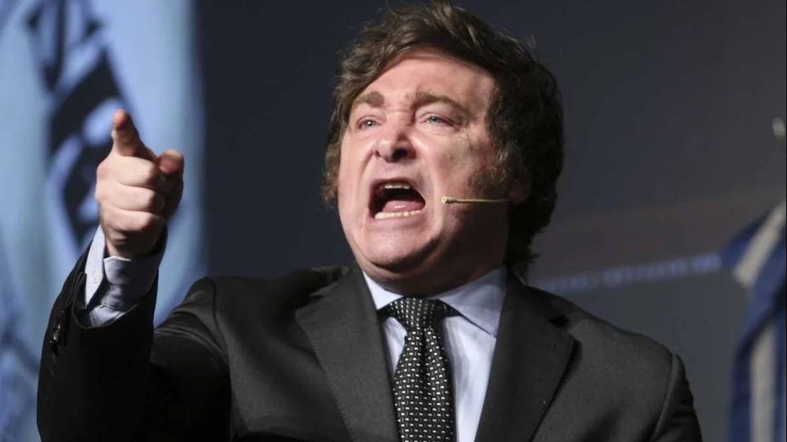 Milei cruzó a Marcó del Pont y Pesce: “Si estos analfabetos económicos se quejan, es una buena señal”