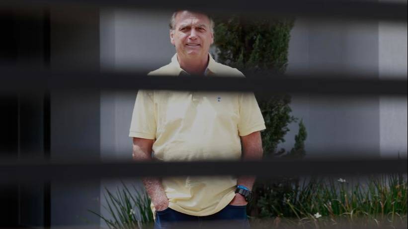 Prórroga indefinida para el arresto domiciliario de Bolsonaro en Brasil