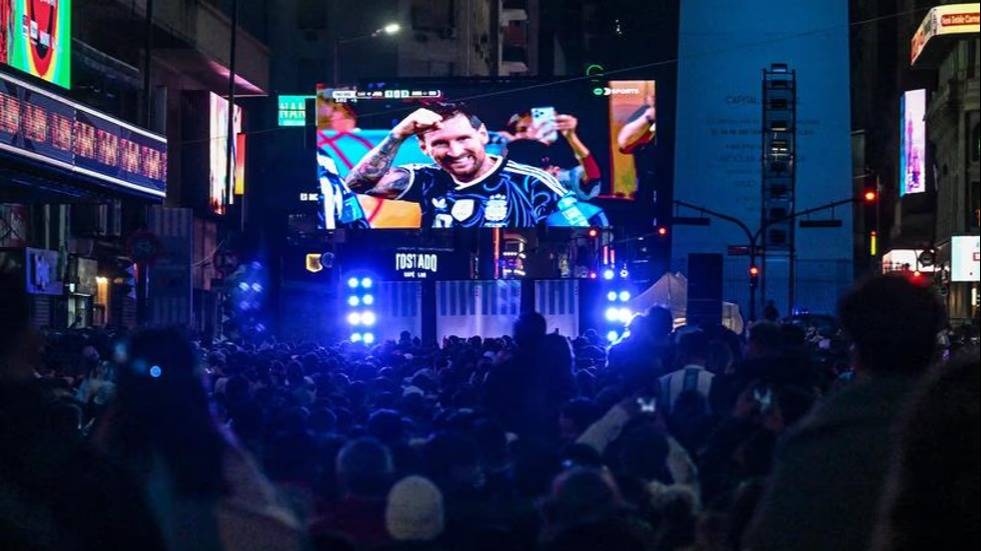 Por el Mundial y el aguinaldo, las ventas minoristas volvieron a crecer después de 13 meses