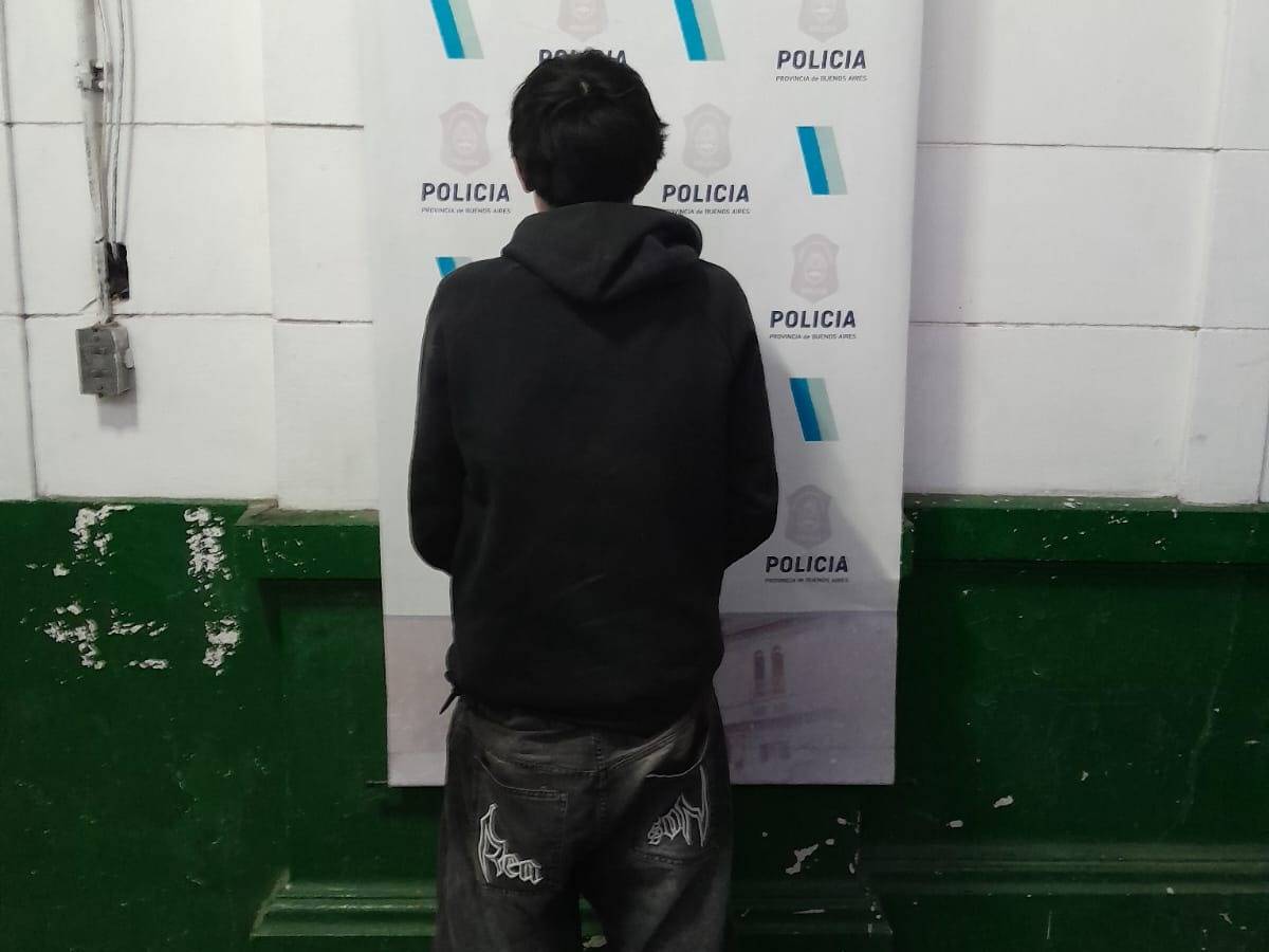 Está internado grave un joven atacado en la zona del Club Universitario y no saben quién es
