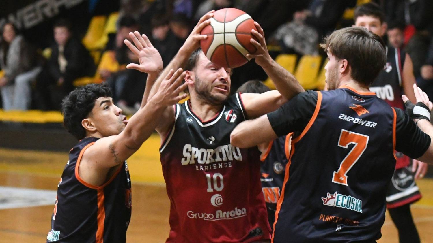 San Lorenzo no dejó pasar la oportunidad y se adelantó en la final de la LBB Plata
