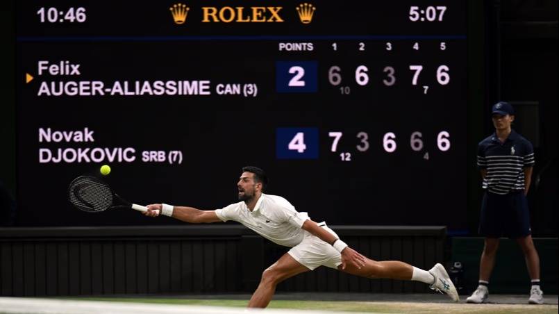 Djokovic ganó tras cinco horas, enfrentará a Sinner y dijo que le gustaría jugar como Messi