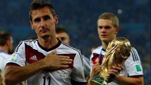 Klose reveló que Scaloni organizó una llamada con Lionel Messi