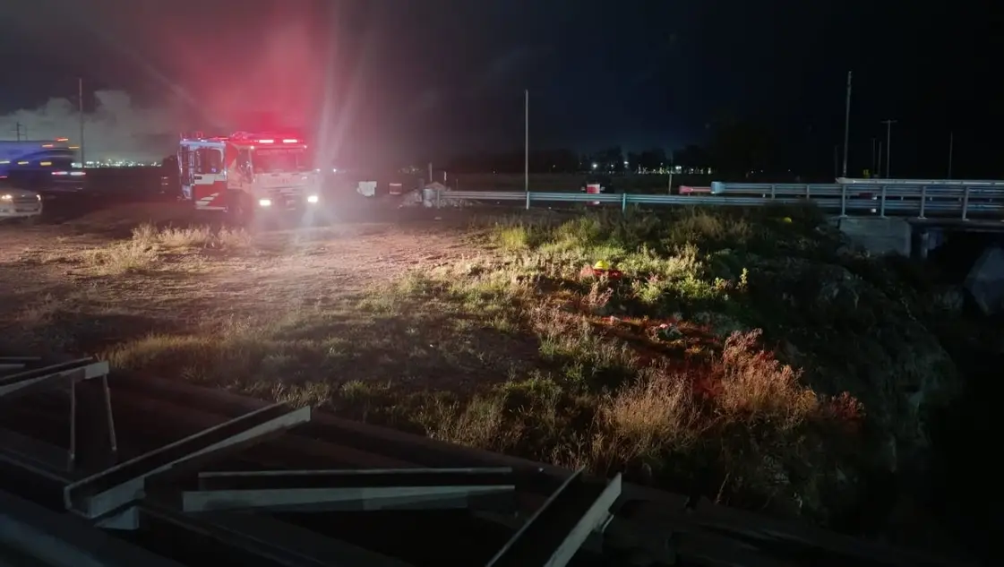 Un Uber cayó al canal Maldonado: seis personas heridas tras un impactante accidente en la ruta 3