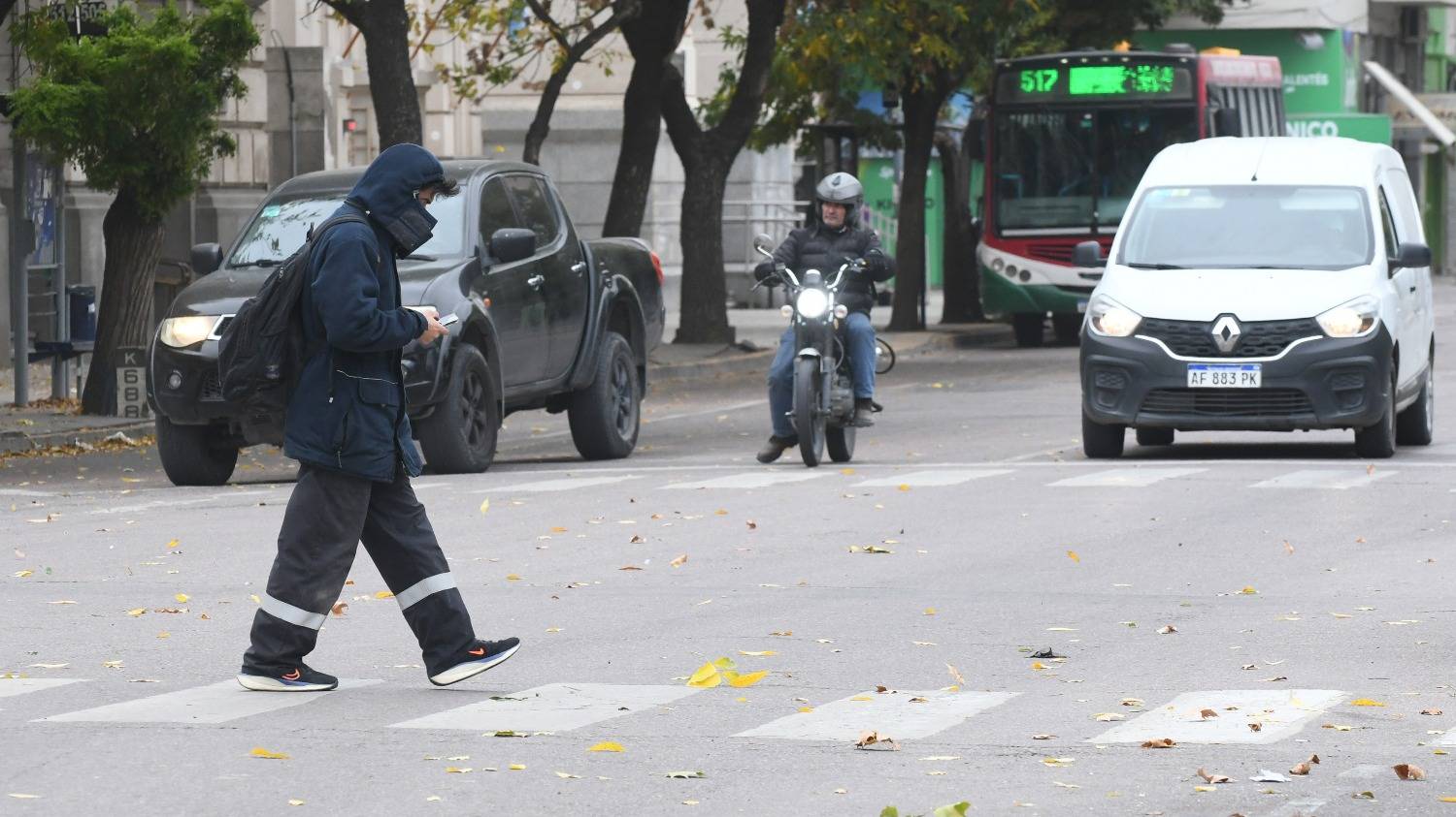 Una jornada ventosa y fría: cómo será el lunes en Bahía Blanca