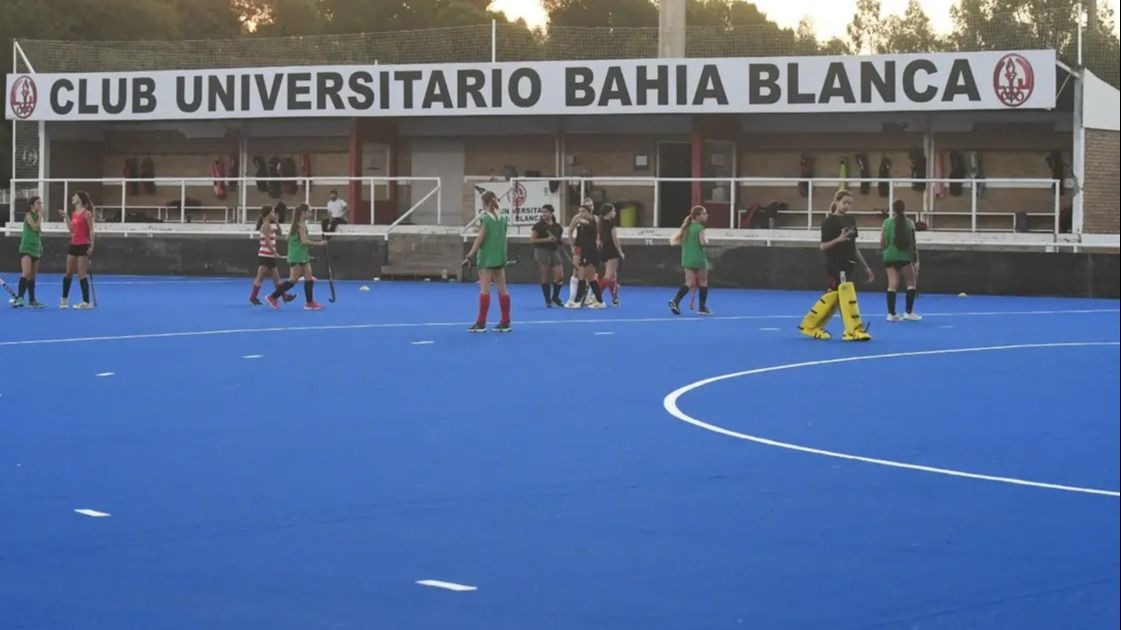 Bahía recibirá por primera vez una concentración nacional, en la cancha de agua de Universitario