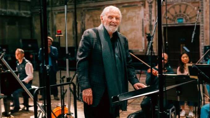 Anthony Hopkins lanza su primer álbum de música clásica a los 88 años