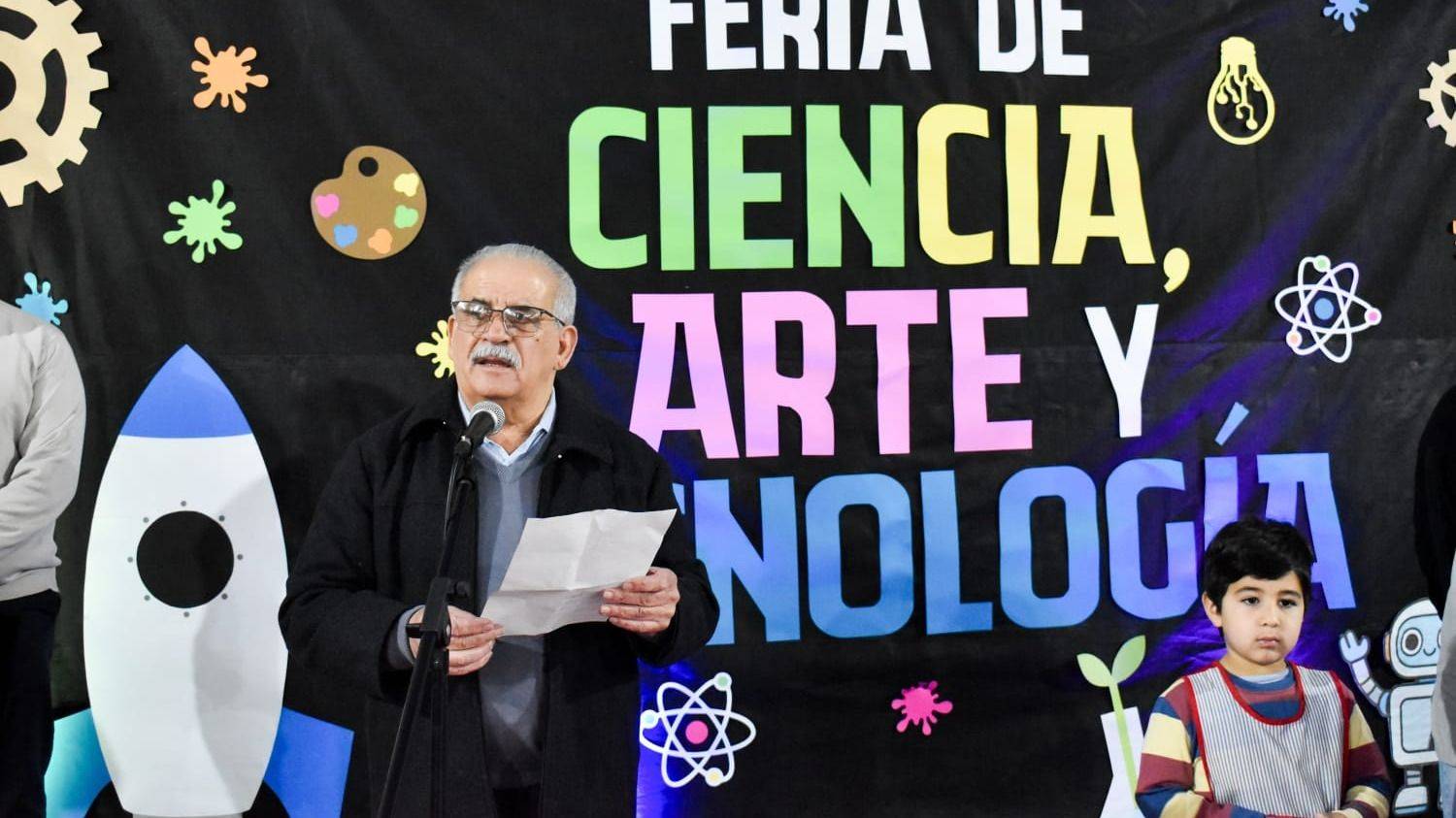 Villalonga: la Feria Distrital de Educación reafirmó el compromiso con la calidad educativa