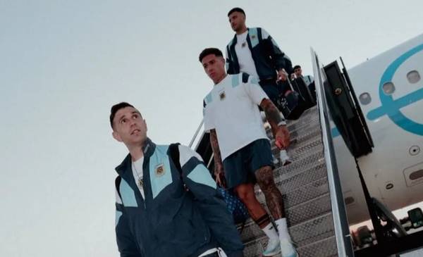 La Selección Argentina, con vuelo demorado, regresa al país sin Lionel Messi