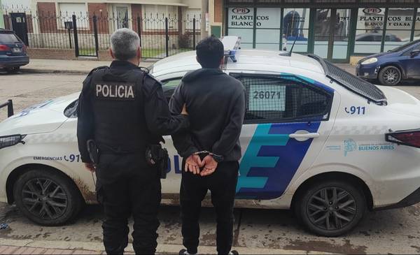 Tensión en Villa Rosas: dos aprehendidos tras una pelea y una fuga por los techos