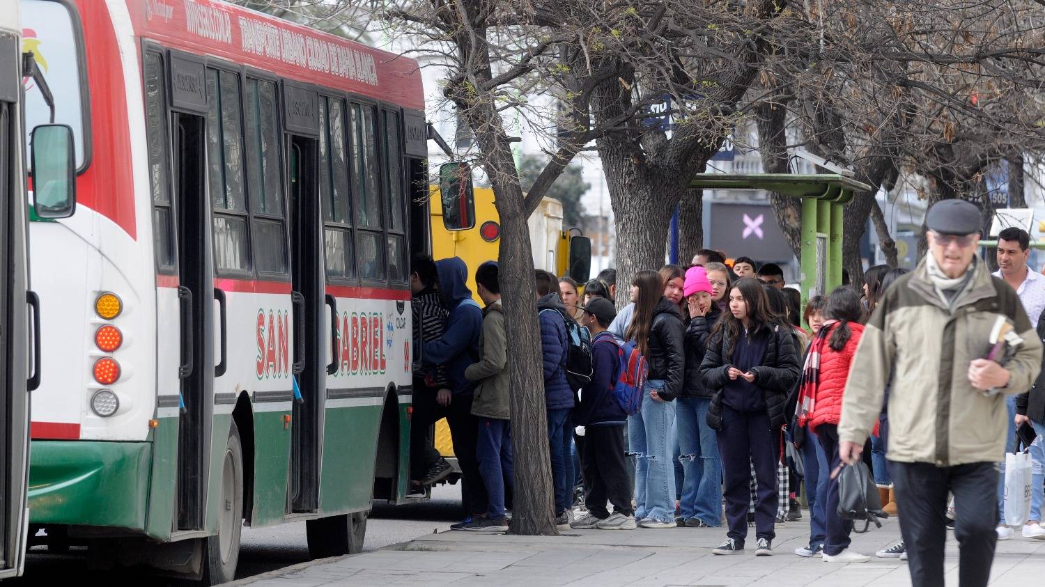 Con varios proyectos, evalúan una prórroga en el servicio de colectivos de Bahía Blanca