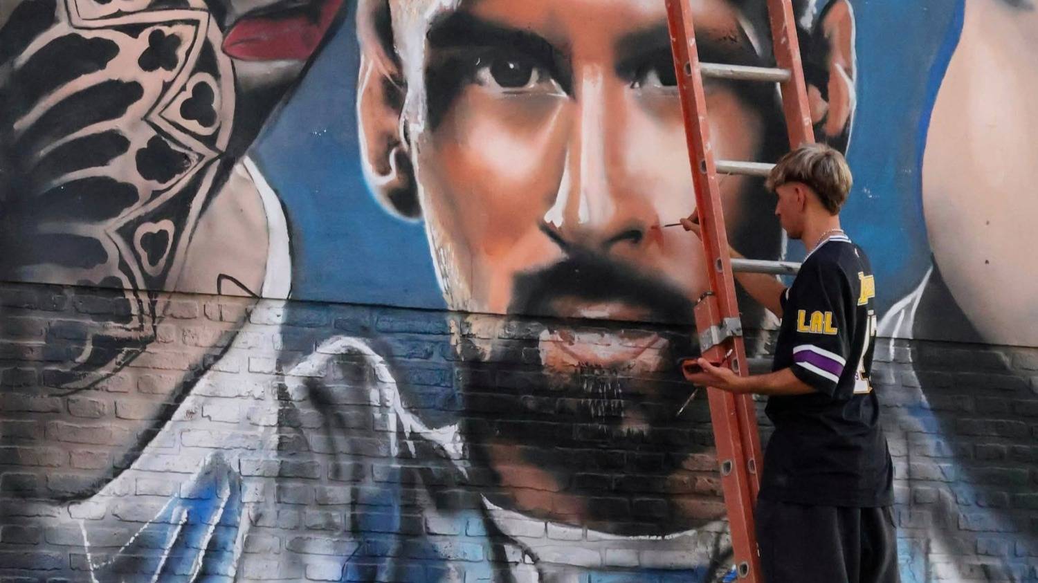 Juani Tattoo: paredes que se transforman en homenajes